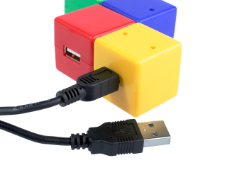 Illustration for article titled USB Modular Hub from, Surprise, Brando
